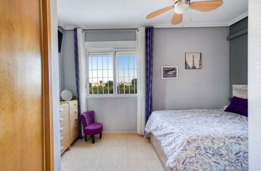Townhouse Torrevieja Alicante - image 13