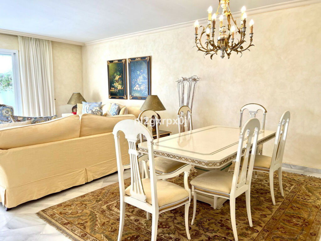 Middle Floor Apartment Bahía de Marbella Málaga - image 14