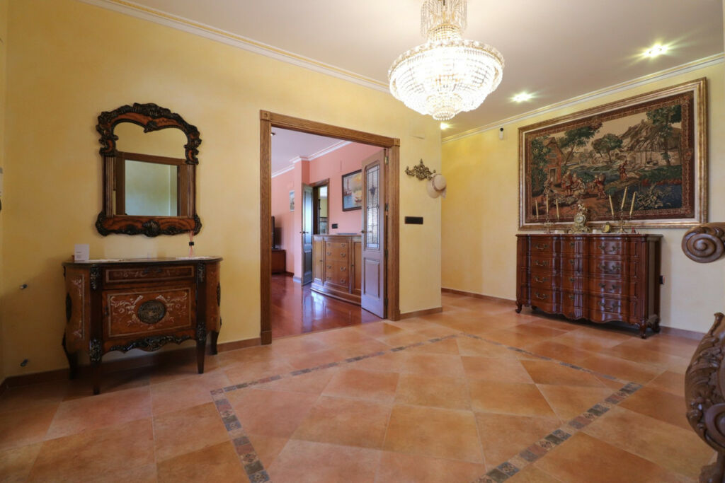 Detached Villa Callosa de Segura Alicante - image 14