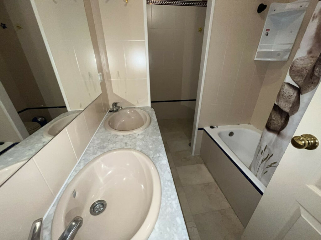 Ground Floor Apartment Estepona Málaga - image 14
