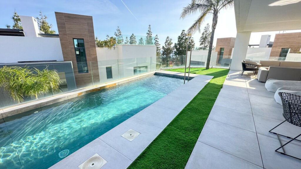 Duplex Cabopino Málaga - image 2
