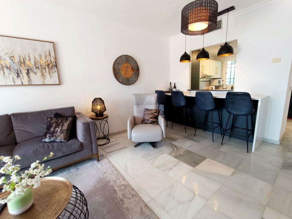 Ground Floor Apartment Aloha Málaga - image 14