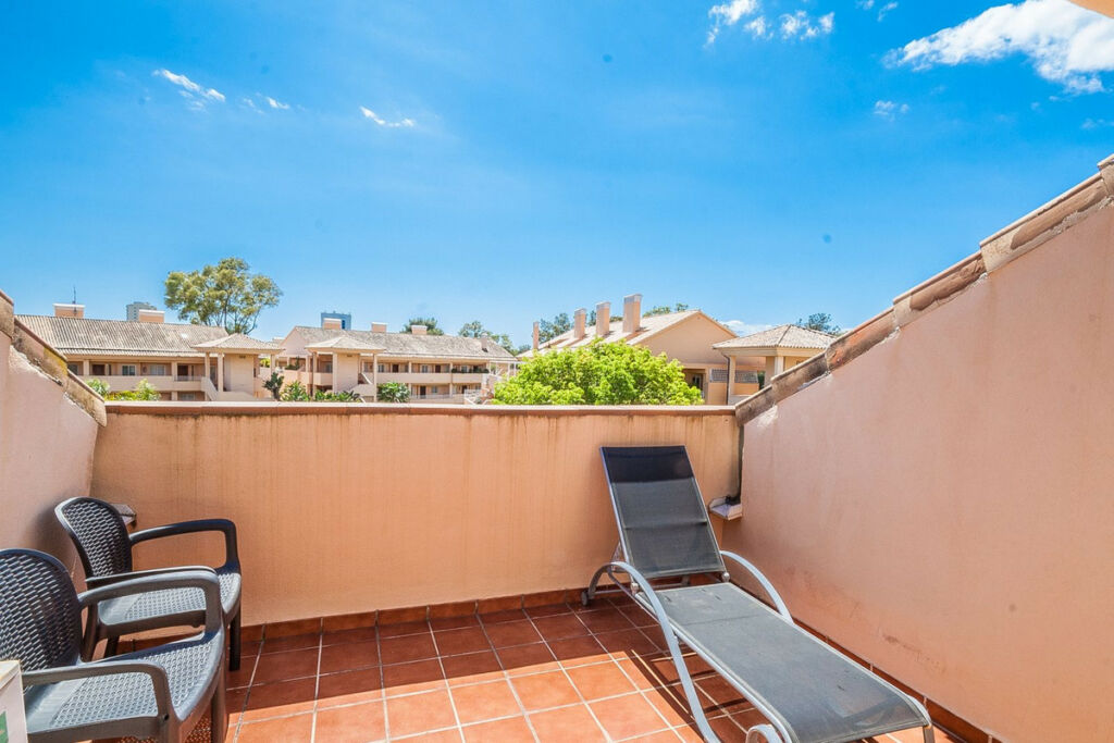 Penthouse Elviria Málaga - image 14