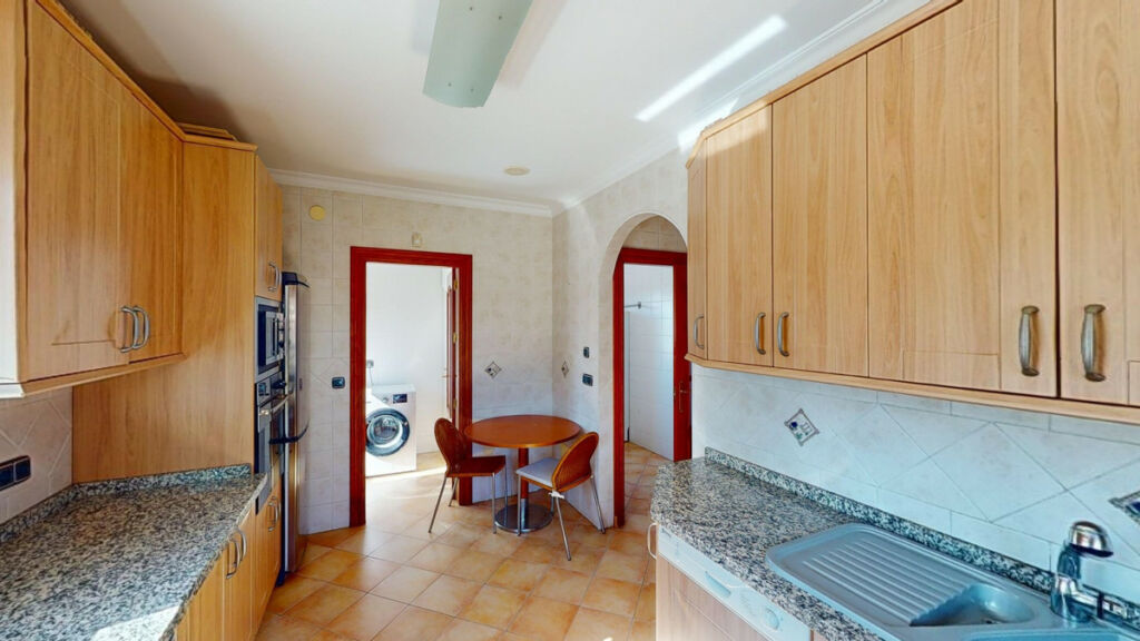 Detached Villa Torre del Mar Málaga - image 14