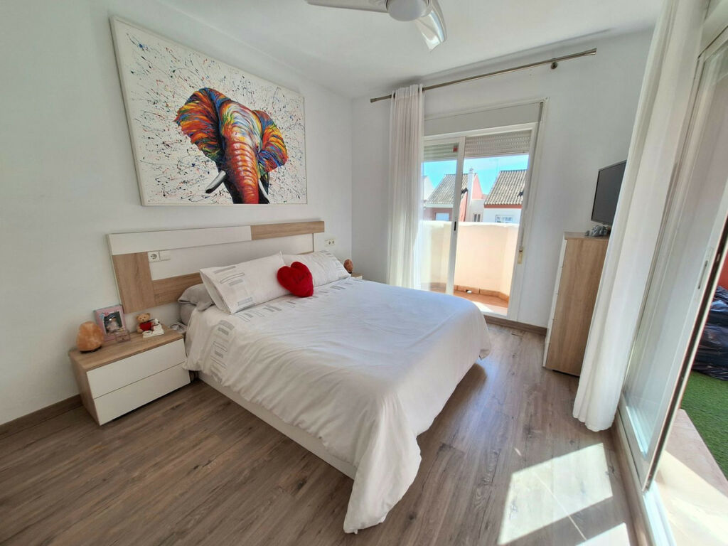 Townhouse Estepona Málaga - image 13
