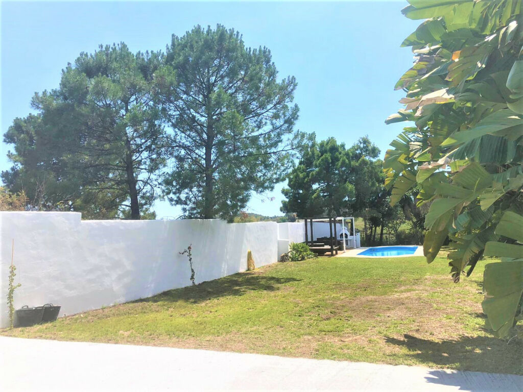 Detached Villa Estepona Málaga - image 14