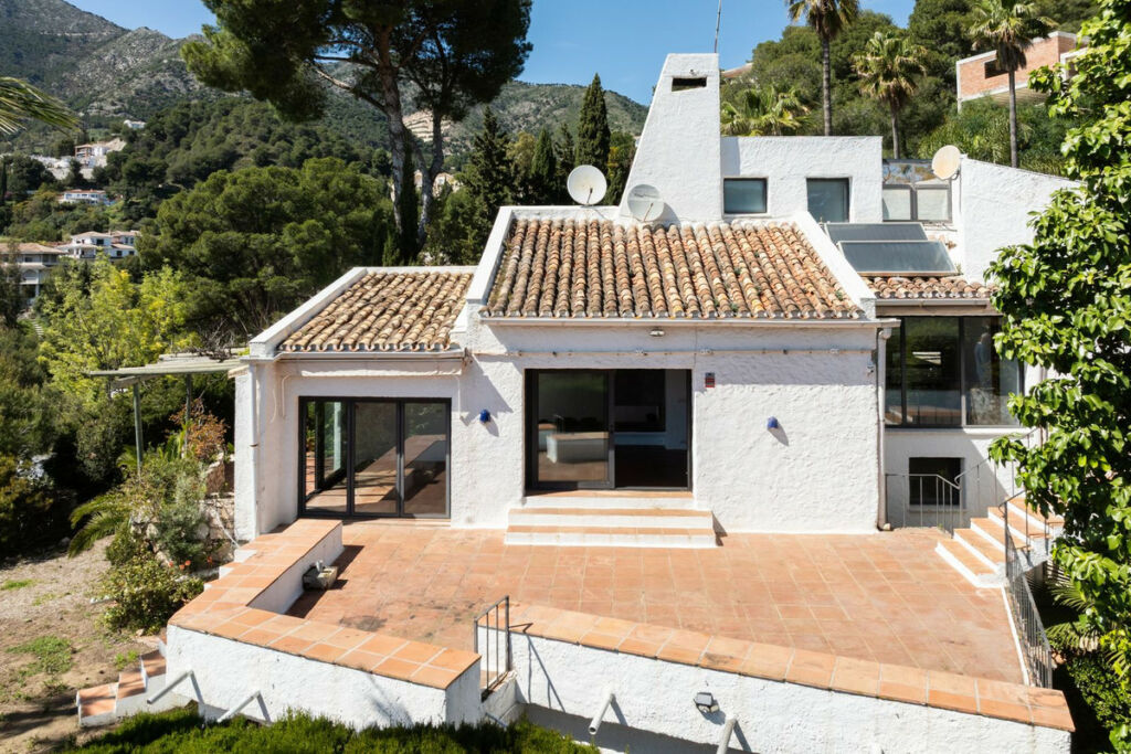 Detached Villa Mijas Málaga - image 14