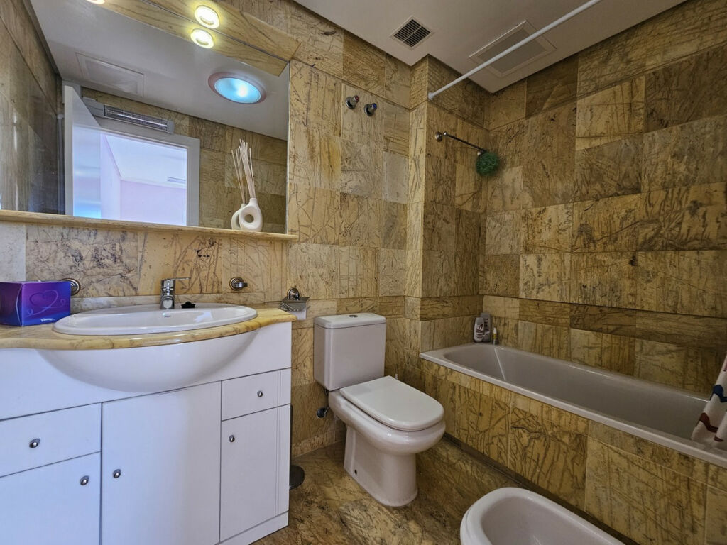 Detached Villa Cabo Roig Alicante - image 14