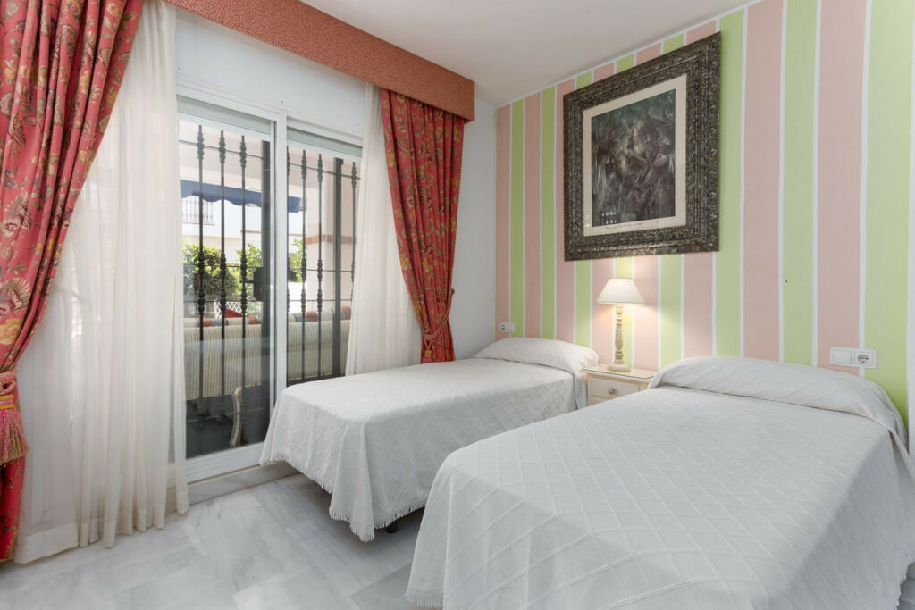 Ground Floor Apartment San Pedro de Alcántara Málaga - image 14