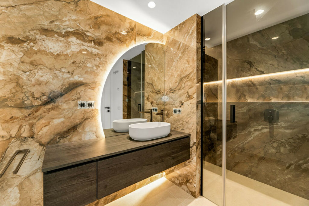 Townhouse New Golden Mile Málaga - image 14