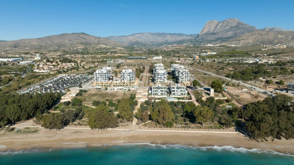 Middle Floor Apartment Villajoyosa Alicante - image 14