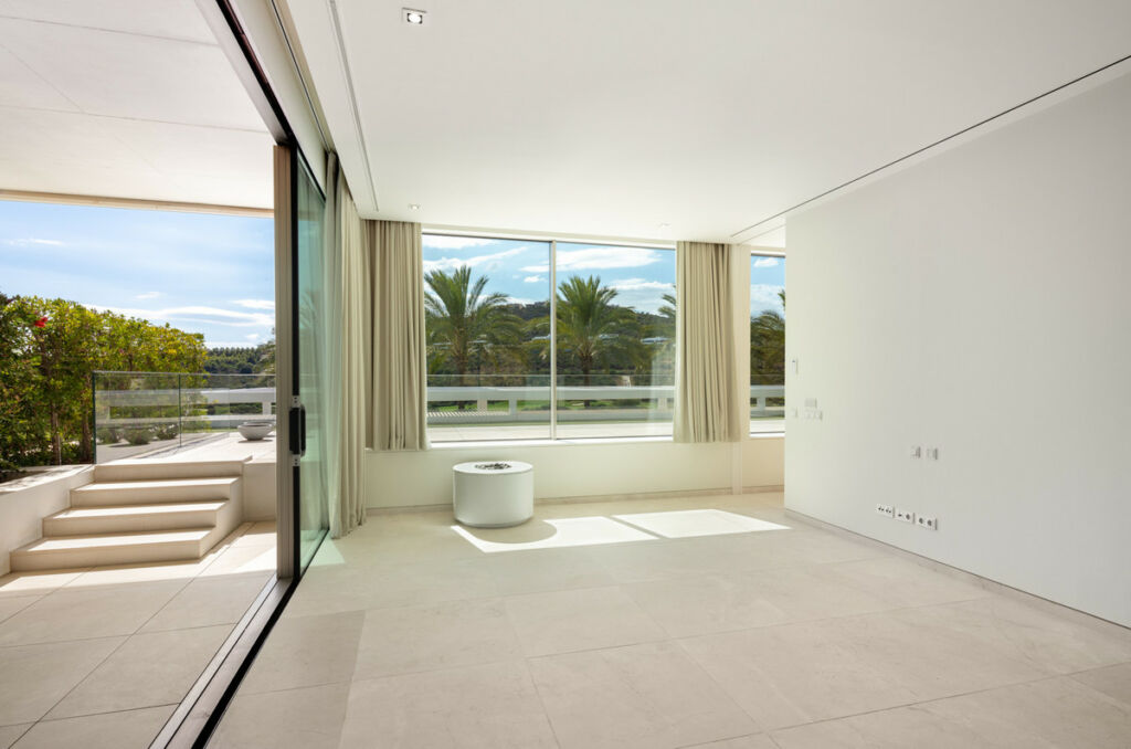 Detached Villa Casares Málaga - image 14