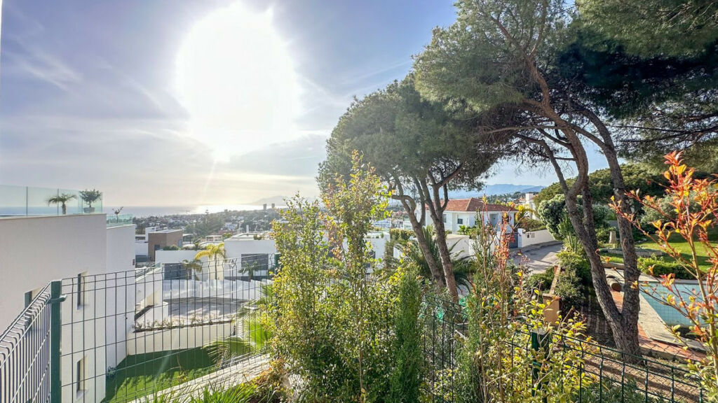 Duplex Cabopino Málaga - image 15