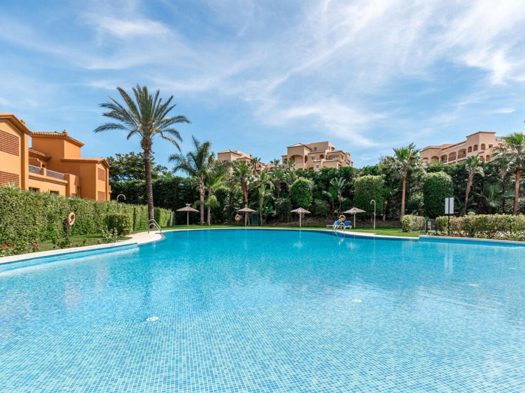 Ground Floor Apartment Estepona Málaga - image 15
