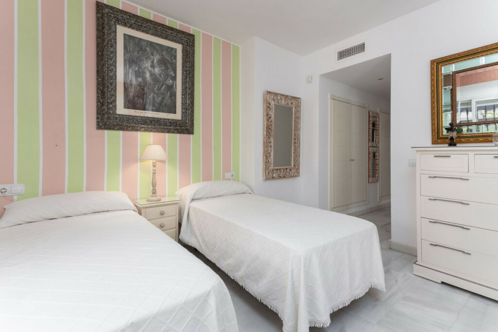 Ground Floor Apartment San Pedro de Alcántara Málaga - image 15