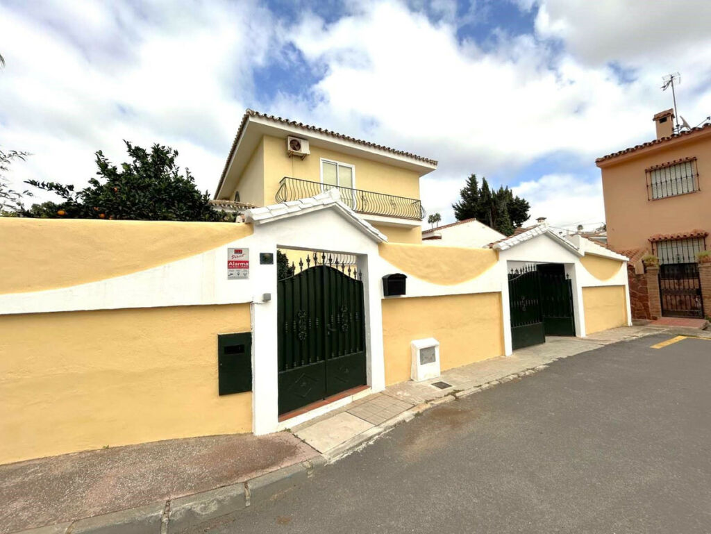 Detached Villa Mijas Málaga - image 15