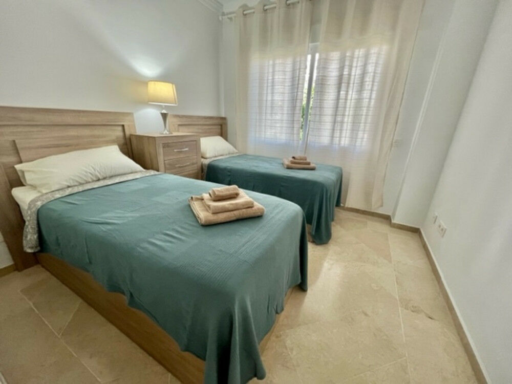 Middle Floor Apartment Costalita Málaga - image 15