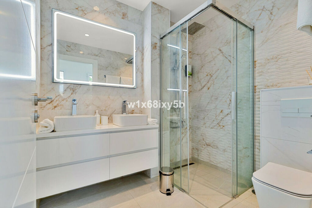 Detached Villa San Pedro de Alcántara Málaga - image 15