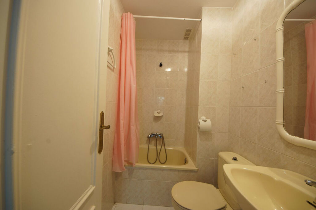 Ground Floor Apartment Estepona Málaga - image 15