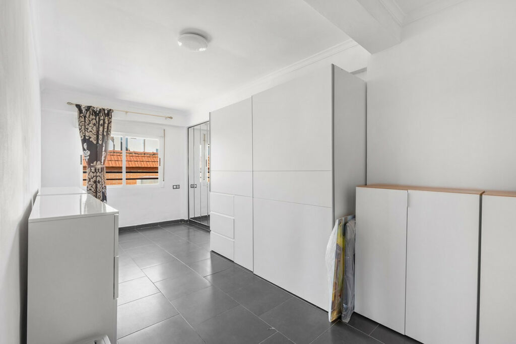 Middle Floor Apartment Daya Nueva Alicante - image 16