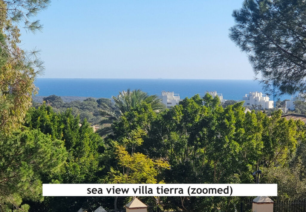 Detached Villa Sotogrande Cádiz - image 15