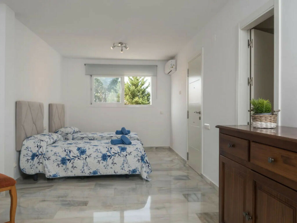 Townhouse Atalaya Málaga - image 15