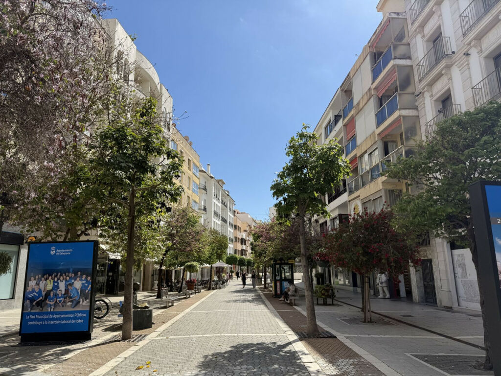 Top Floor Apartment Estepona Málaga - image 16