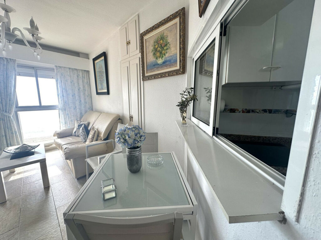 Middle Floor Apartment Fuengirola Málaga - image 16