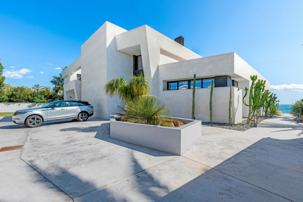 Detached Villa Cabo Roig Alicante - image 17