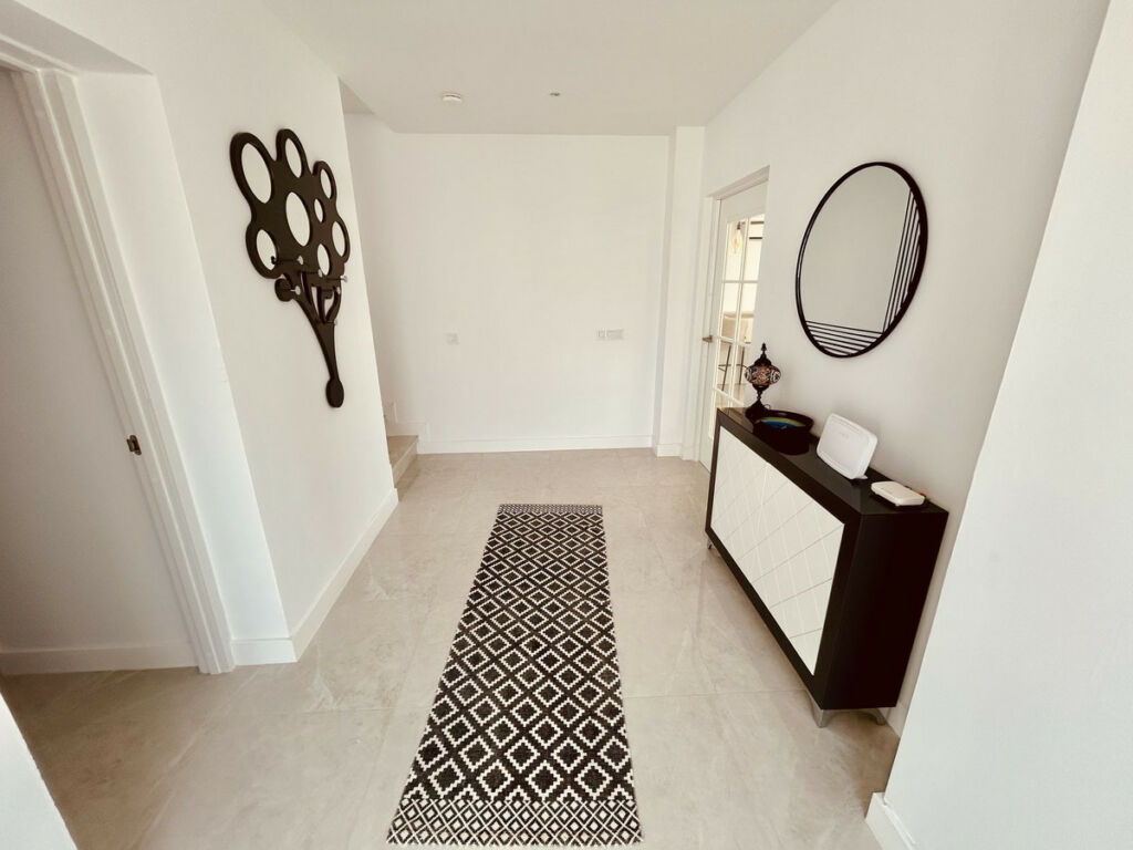 Detached Villa La Duquesa Málaga - image 15