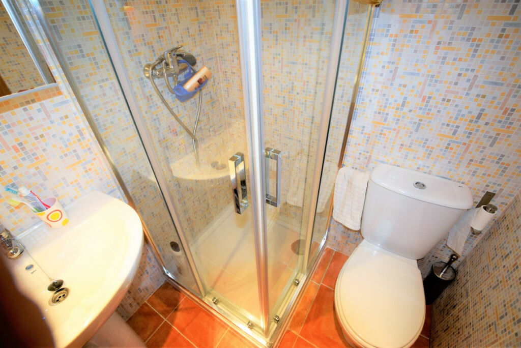 Middle Floor Apartment Guardamar del Segura Alicante - image 15