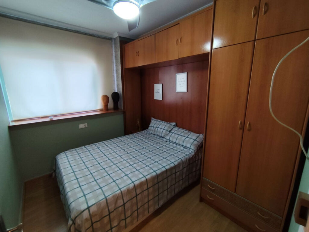 Middle Floor Apartment Torrevieja Alicante - image 15