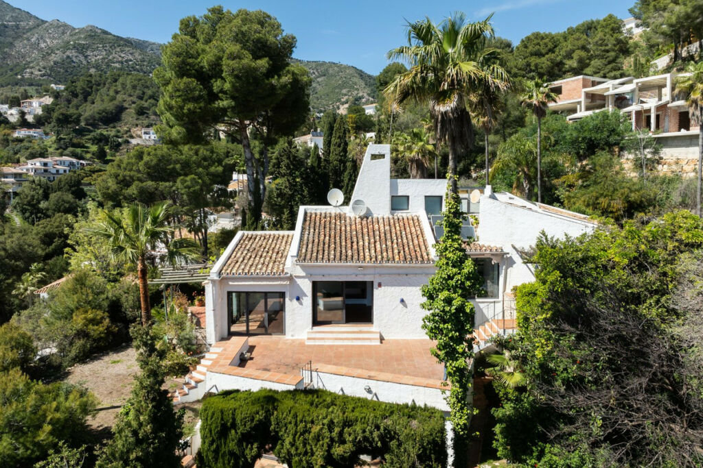 Detached Villa Mijas Málaga - image 15