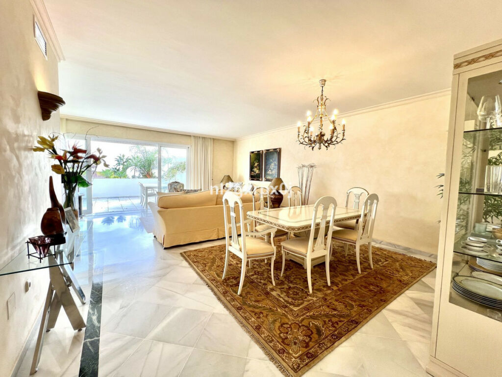 Middle Floor Apartment Bahía de Marbella Málaga - image 15