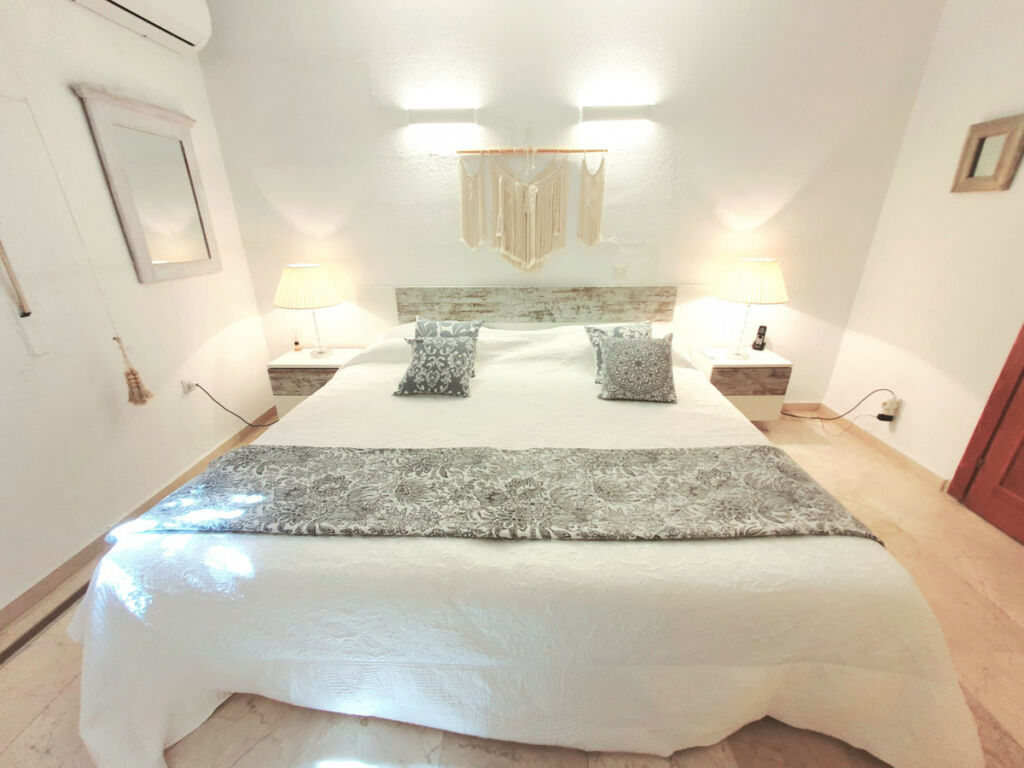 Detached Villa Las Brisas Málaga - image 15