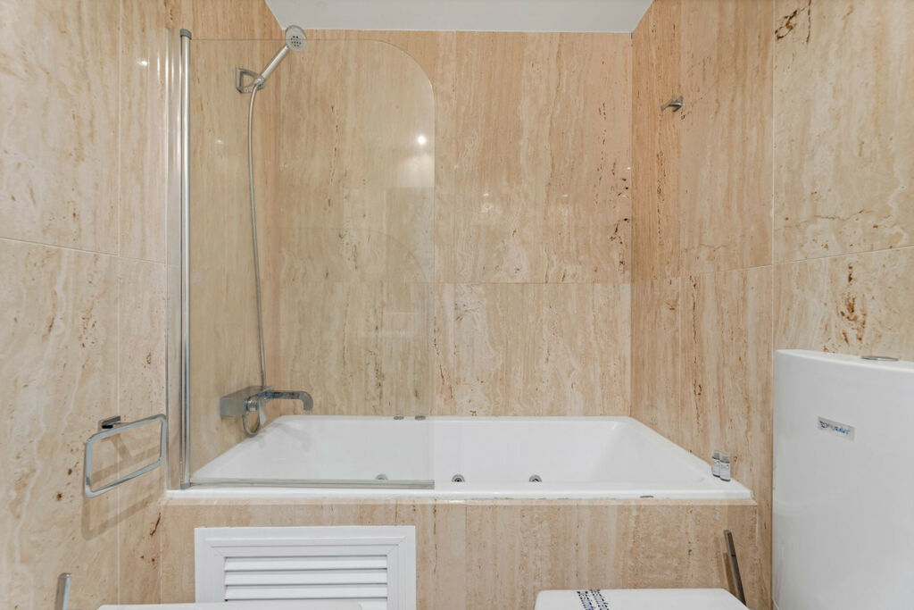 Ground Floor Apartment Nueva Andalucía Málaga - image 16