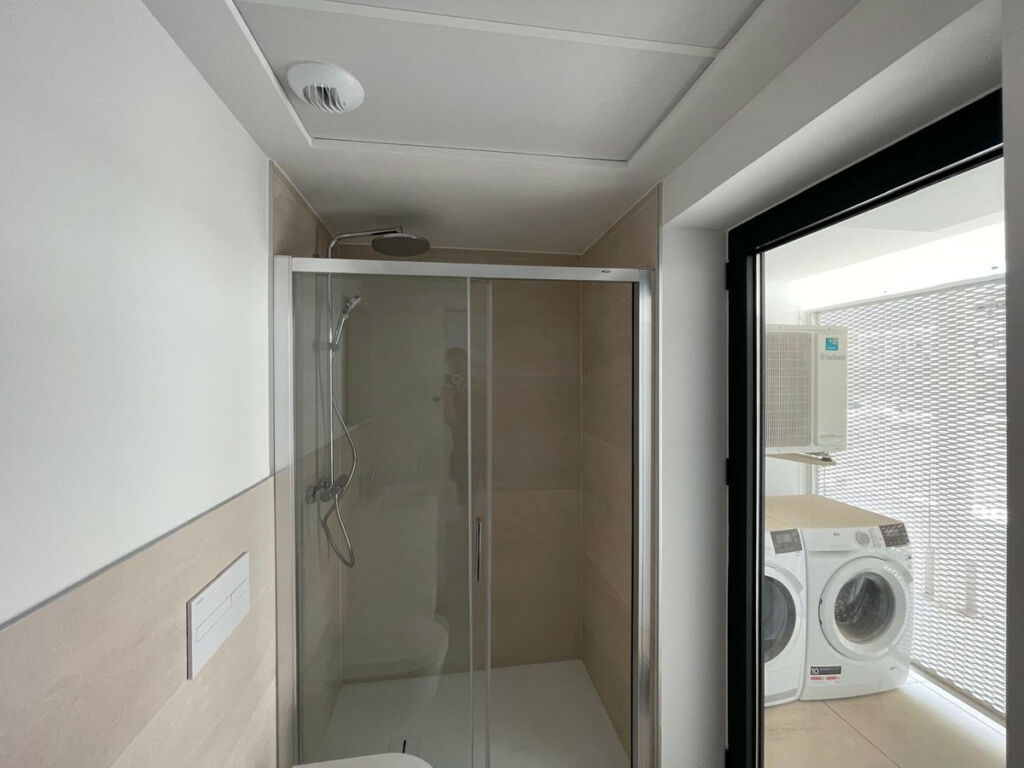 Middle Floor Apartment Carvajal Málaga - image 16