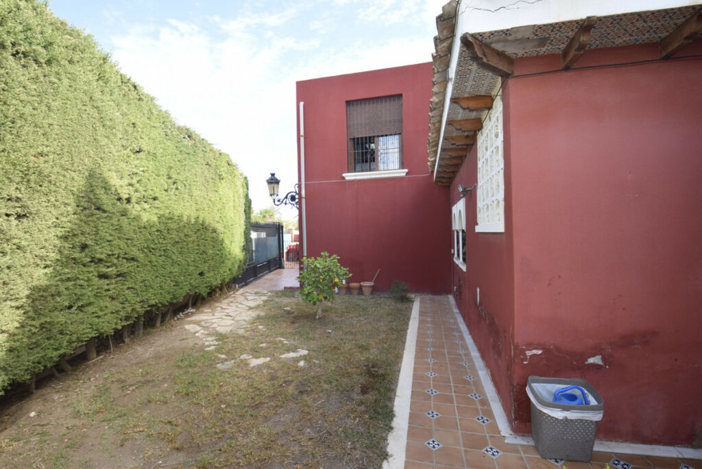 Detached Villa Torrevieja Alicante - image 16
