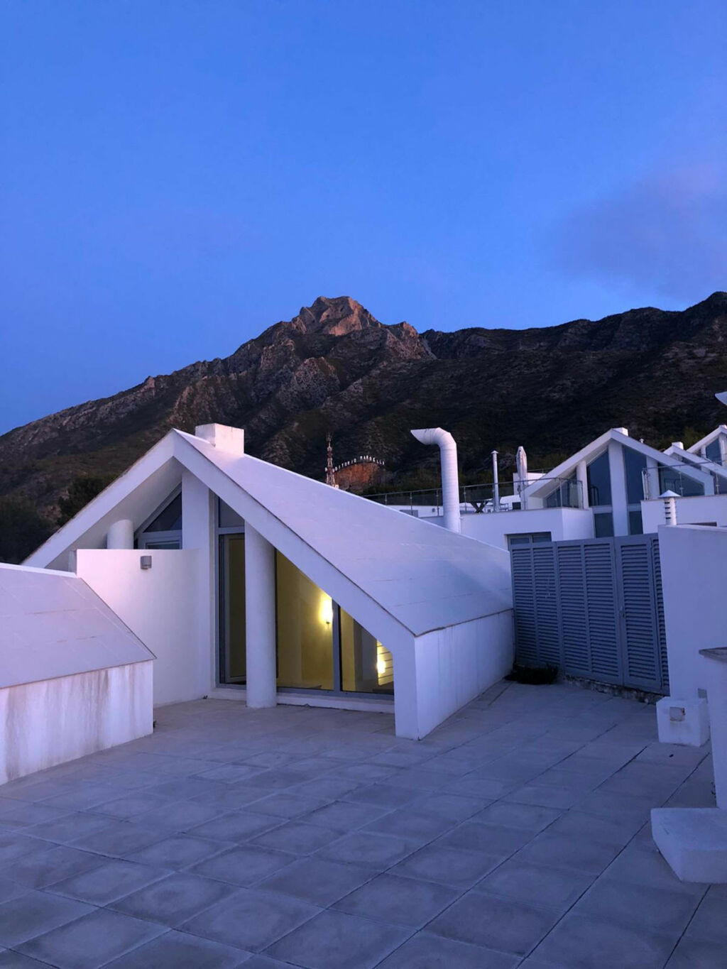 Semi-Detached House The Golden Mile Málaga - image 16