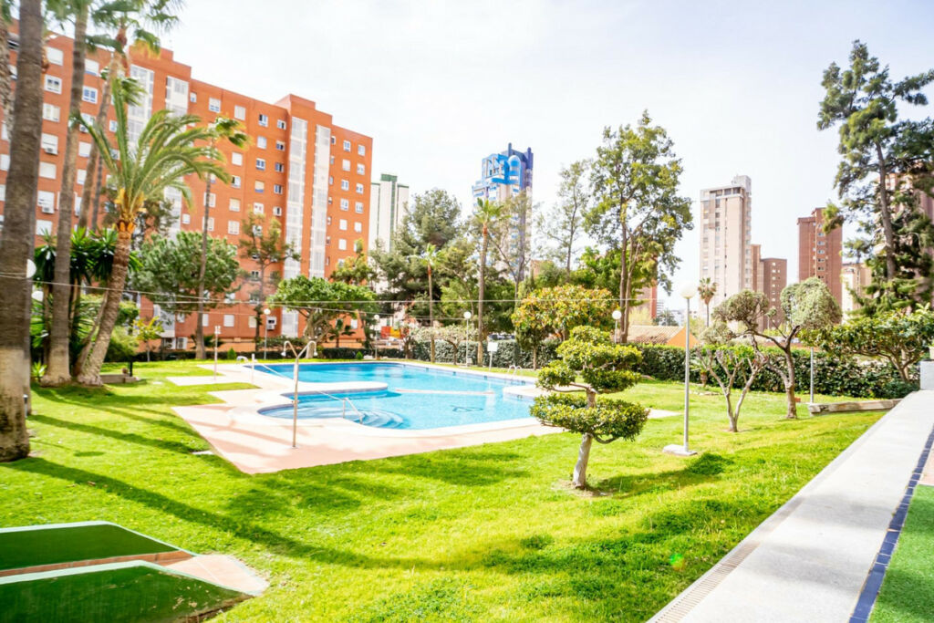 Middle Floor Apartment Benidorm Alicante - image 17