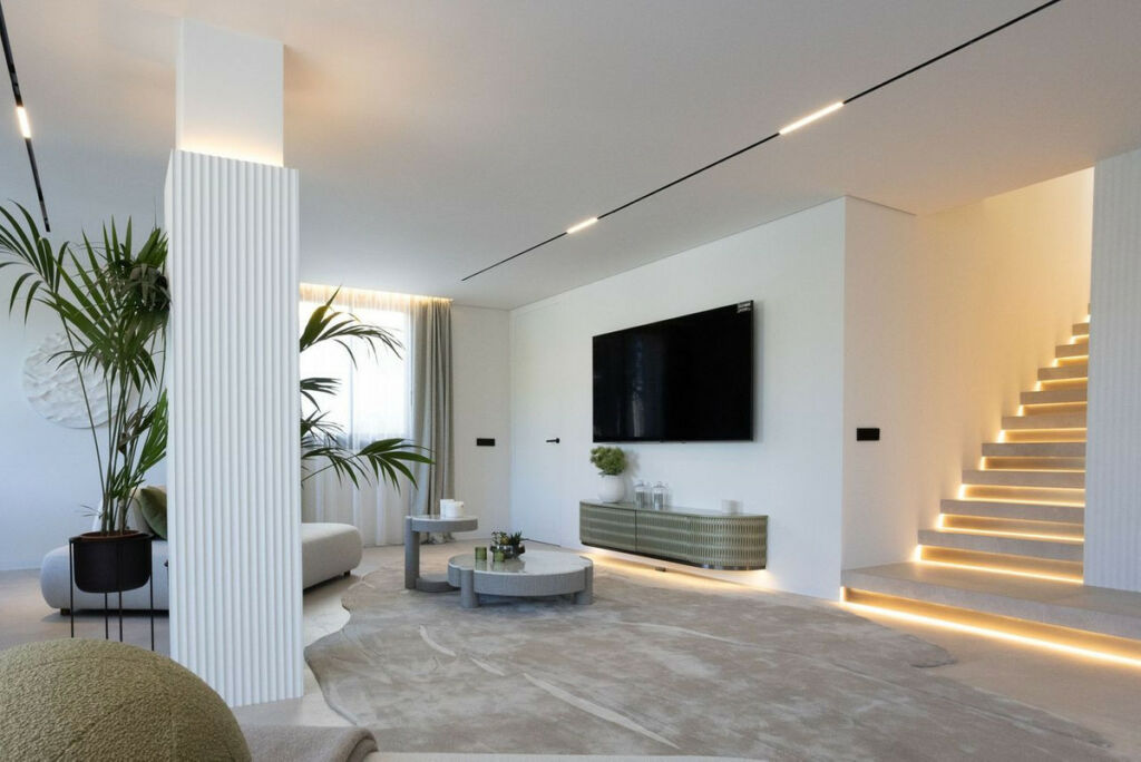 Detached Villa Marbella Málaga - image 16