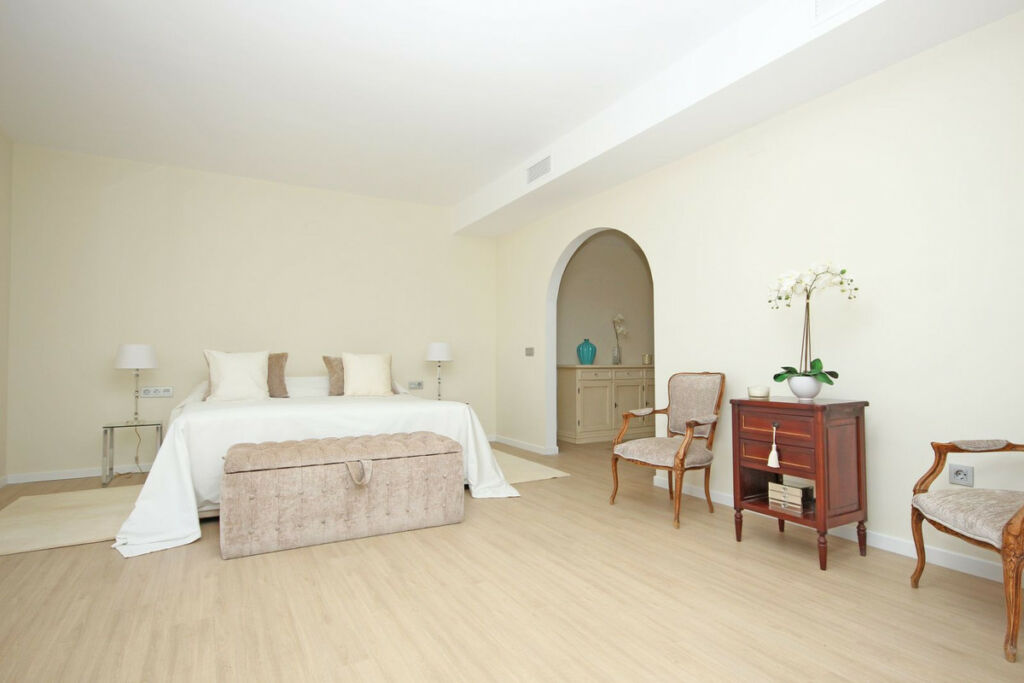 Detached Villa Benahavís Málaga - image 33