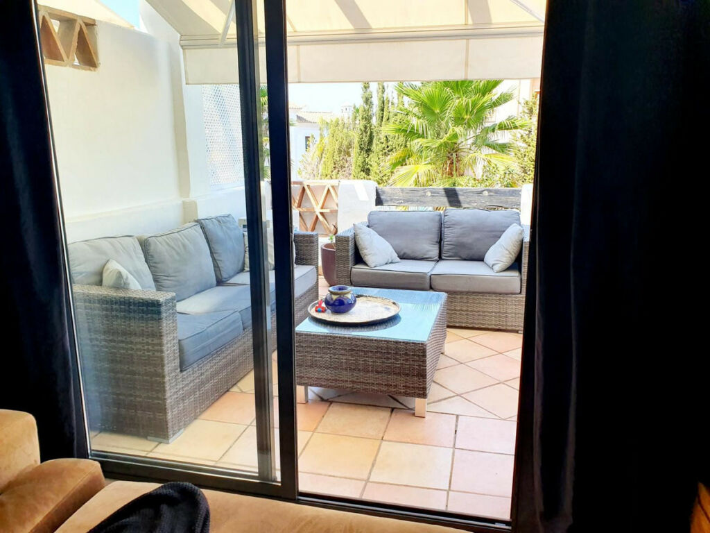 Middle Floor Apartment Estepona Málaga - image 16