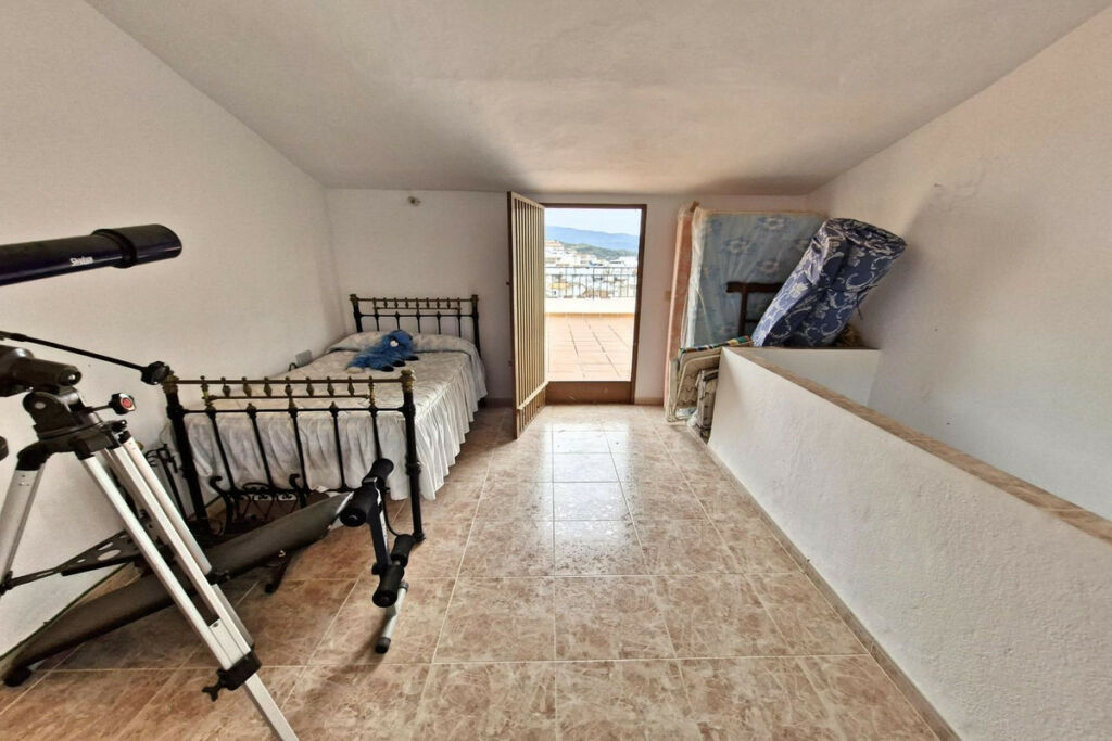 Townhouse Guaro Málaga - image 16