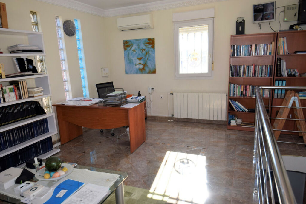 Detached Villa Guardamar del Segura Alicante - image 16