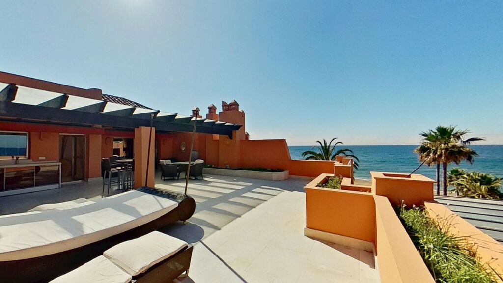 Penthouse Los Monteros Málaga - image 16