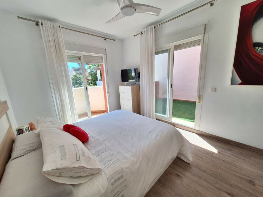 Townhouse Estepona Málaga - image 15