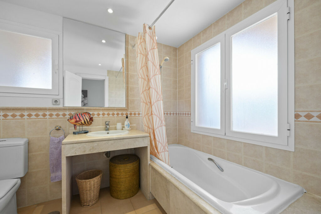 Middle Floor Apartment Marbella Málaga - image 19