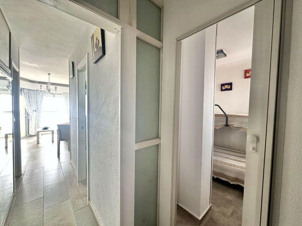 Middle Floor Apartment Fuengirola Málaga - image 17