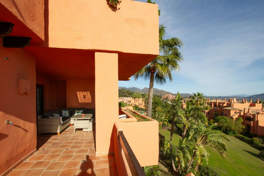 Middle Floor Apartment La Mairena Málaga - image 18
